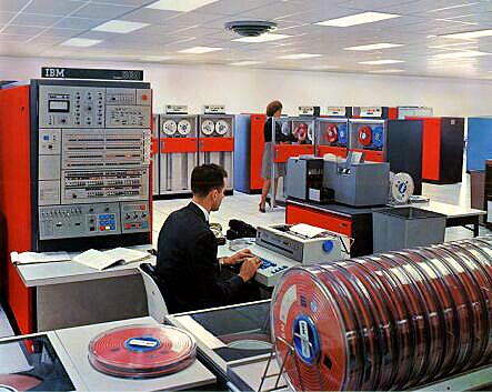 Мейнфрейм IBM System/360 model 50 Мейнфрейм IBM System/360 model 50