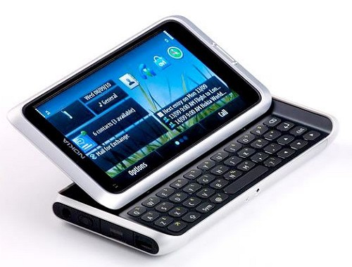 Разложенный коммуникатор Nokia E7