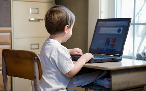 Ребёнок за компьютером не должен оставаться без родительского контроля