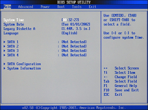 На скриншоте видно, что в системе нет определённых дисков на шлейвах портов SATA